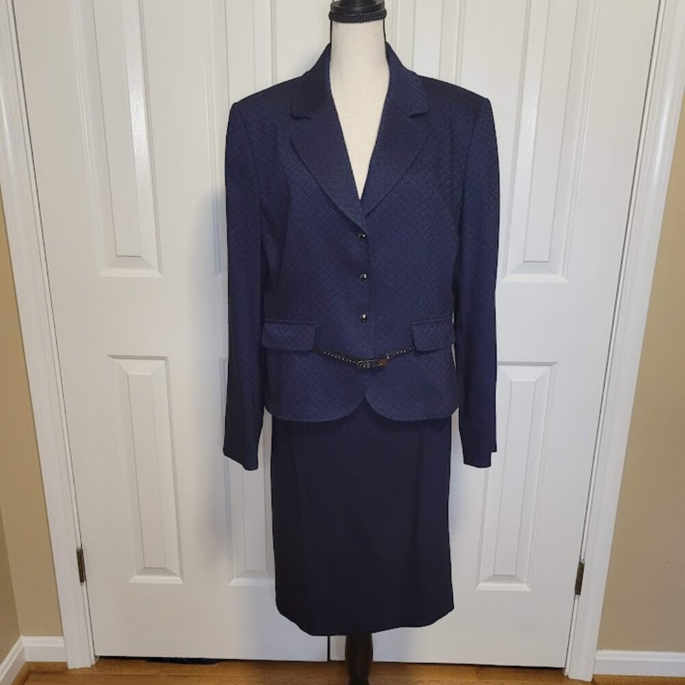 Tahari by Arthur S. Levine Purple & Black Textured 2-Piece Skirt Suit Size 12